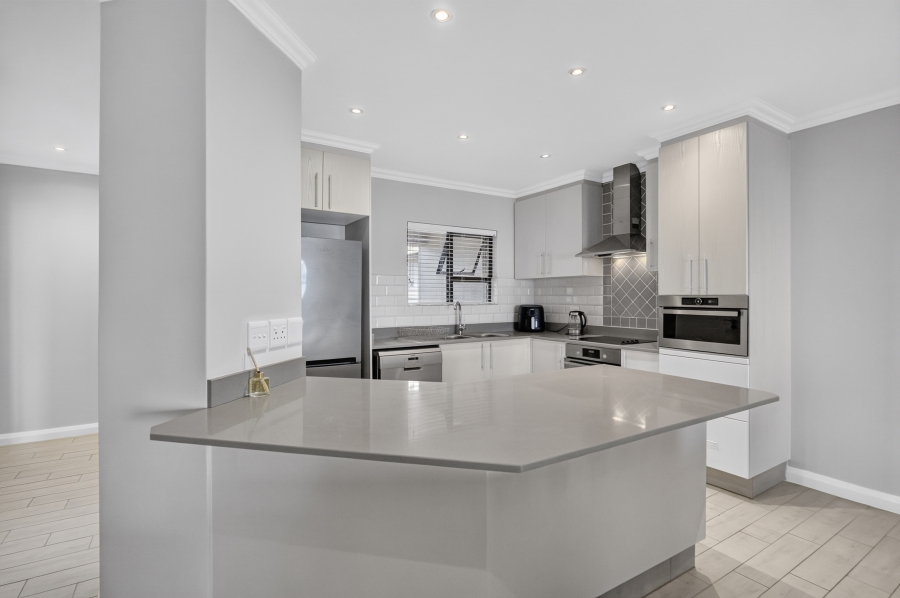 3 Bedroom Property for Sale in The Hill Western Cape